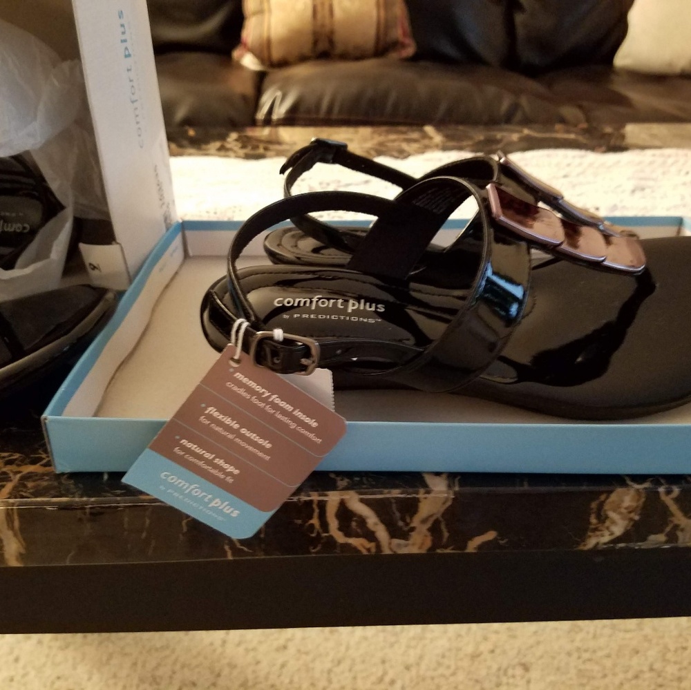 Comfort Plus by Predictions sandals
